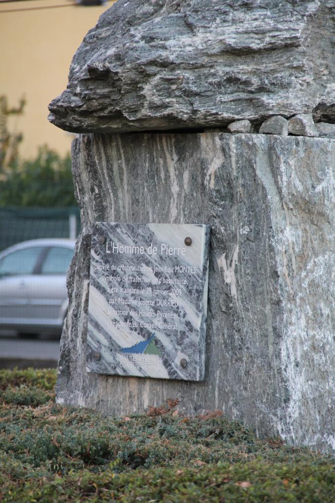 statue : l'homme de pierre