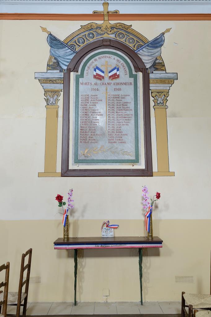 ensemble du monument aux morts de la guerre de 1914-1918, des statues (grandeur nature) de Jeanne d'Arc et de Saint-Michel et leurs consoles et d'un tronc