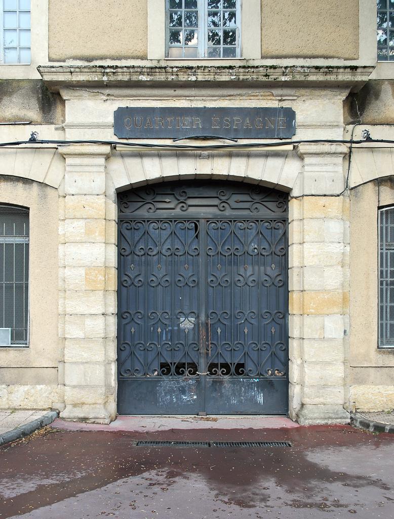 Quartier de cavalerie Henry, puis Quartier de cavalerie Espagne, Caserne d'artillerie et Centre d'Instruction du service de l'Intendance