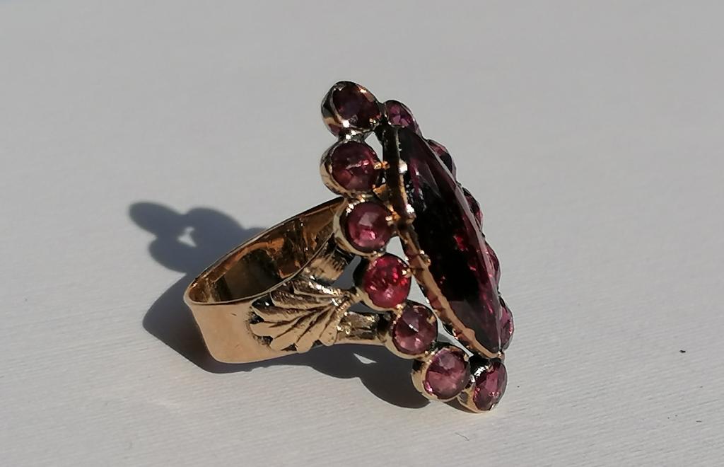 Bague marquise