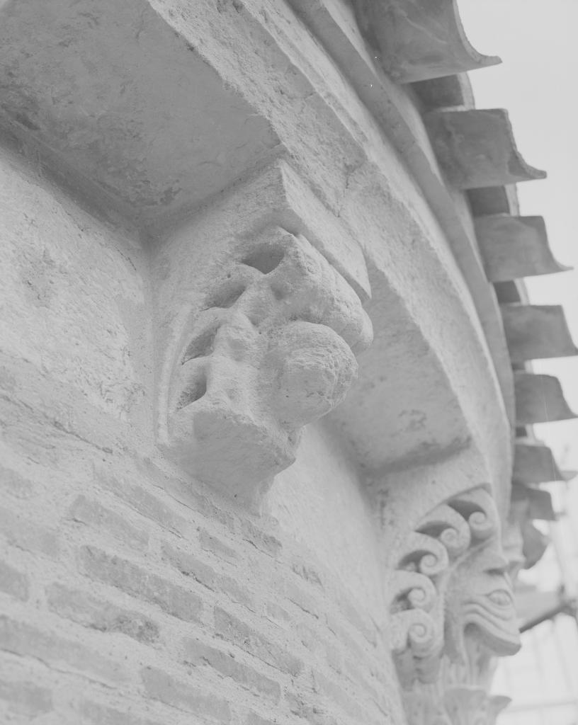Abbaye de chanoines de saint Augustin, dite basilique Saint-Sernin, actuellement église paroissiale