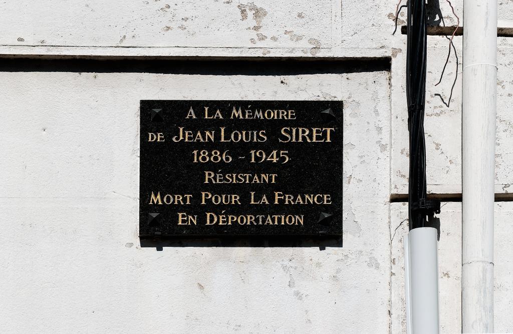 plaque commémorative de la guerre de 1939-1945 dédiée à Jean-Louis Siret