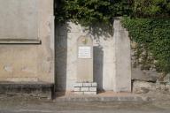 stèle à la mémoire des 3 de Fondiès