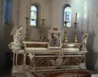 autel, tabernacle (maître-autel) et paire de statues