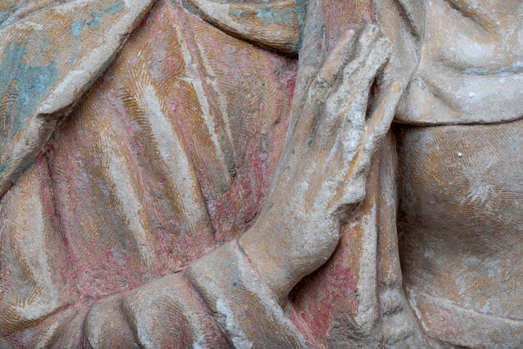 groupe sculpté de la Mise au tombeau