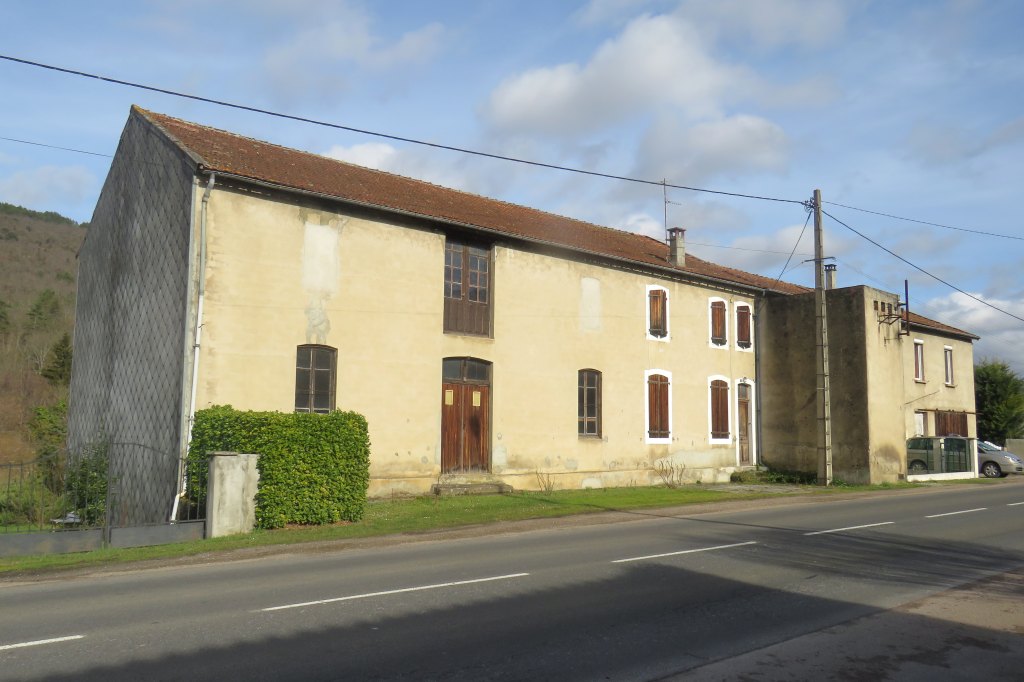 fabrique de peigne en corne, actuellement logements
