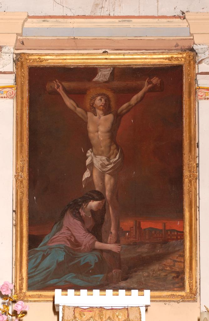 tableau d'autel et son cadre : Le Christ en croix, avec sainte Marie-Madeleine au pied de la croix