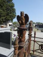 tombe de la famille Goumain, trapèze A, couronne, n°53