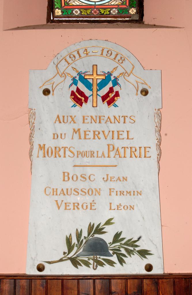 plaque commémorative des morts de la guerre de 1914-1918 et statue (figure colossale) de Jeanne d'Arc
