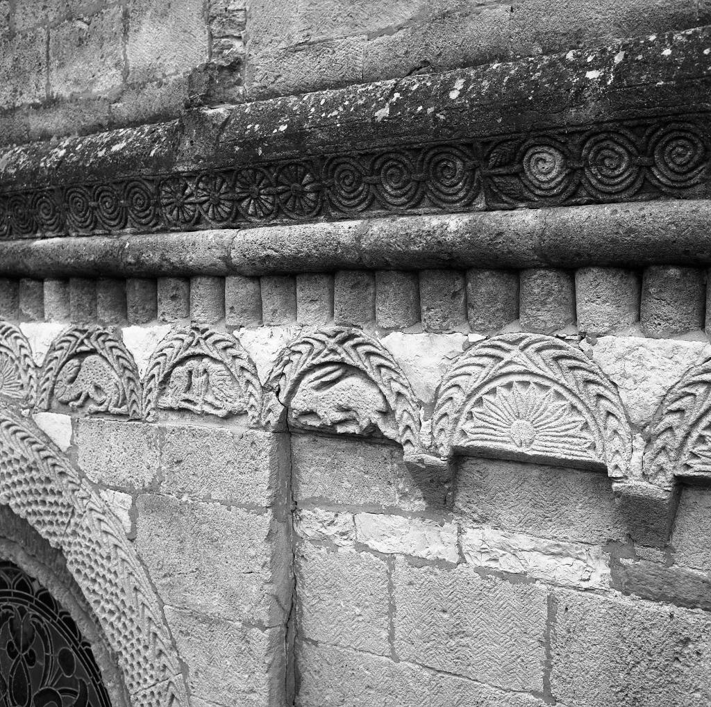 prieuré, église paroissiale Saint-Pierre-de-Montaubérou