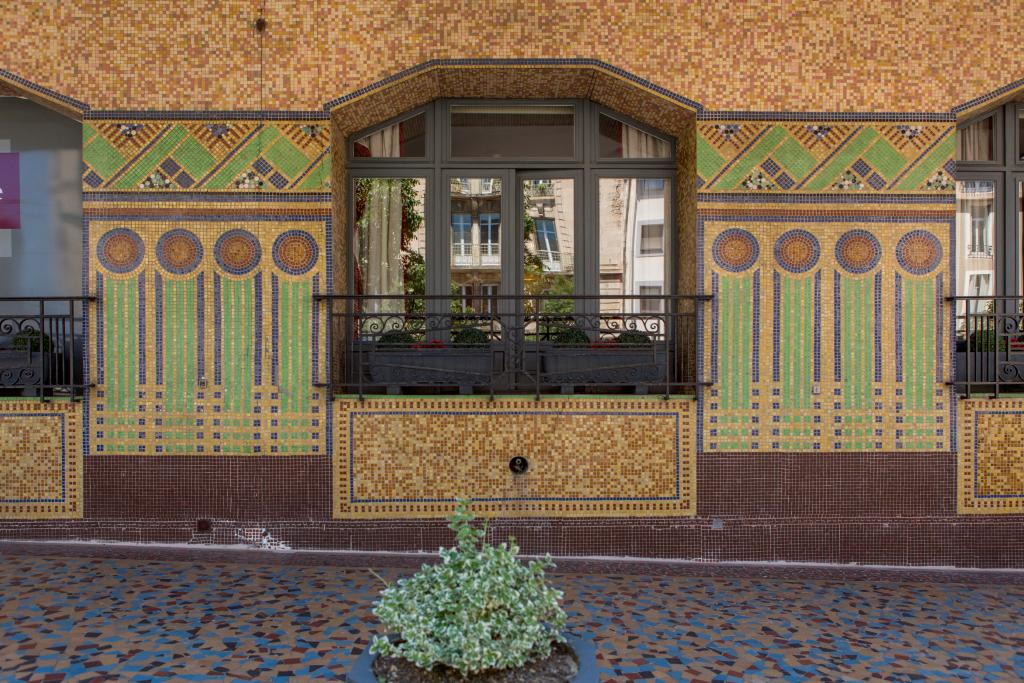 Grand Hôtel Broussy, aujourd'hui Hôtel Mercure, et Grand Café Riche, actuel café Le Broussy