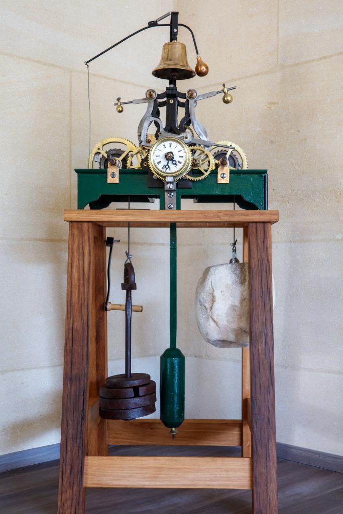 mécanisme de l'horloge de l'église du Barry