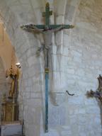 croix de procession et statue : Christ en croix
