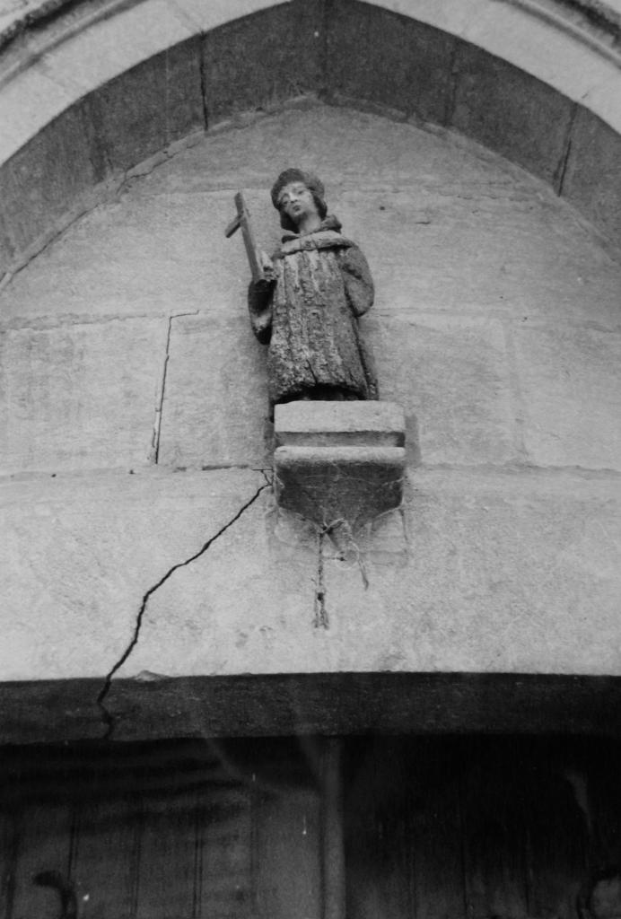 statue (statuette) : Saint Loup