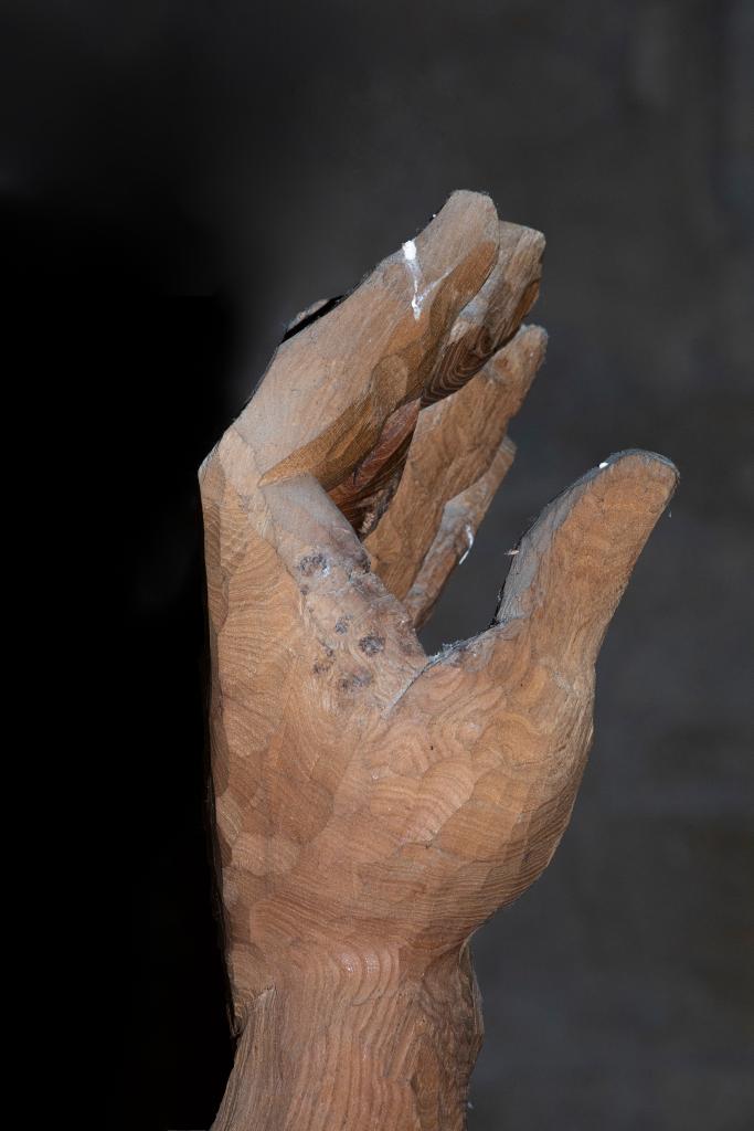 croix (figure colossale) : Christ en croix dit Le Christ de Zadkine