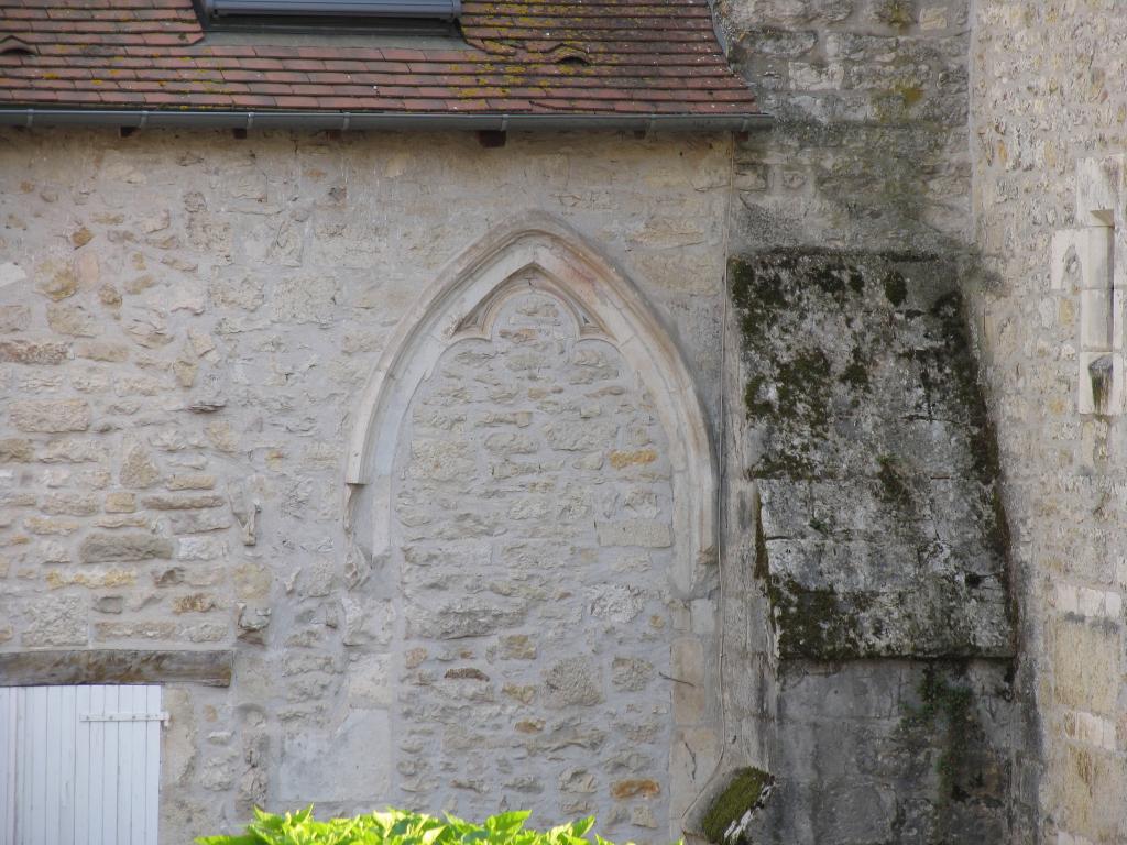 édifice à fonction non identifiée : château ?