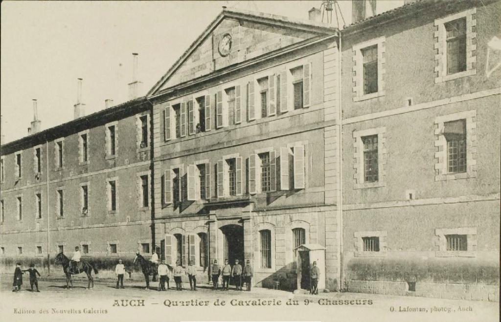 Quartier de cavalerie Henry, puis Quartier de cavalerie Espagne, Caserne d'artillerie et Centre d'Instruction du service de l'Intendance