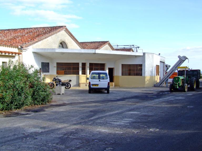 coopérative vinicole : La Vigneronne ; Cellier du Palais Abbatial
