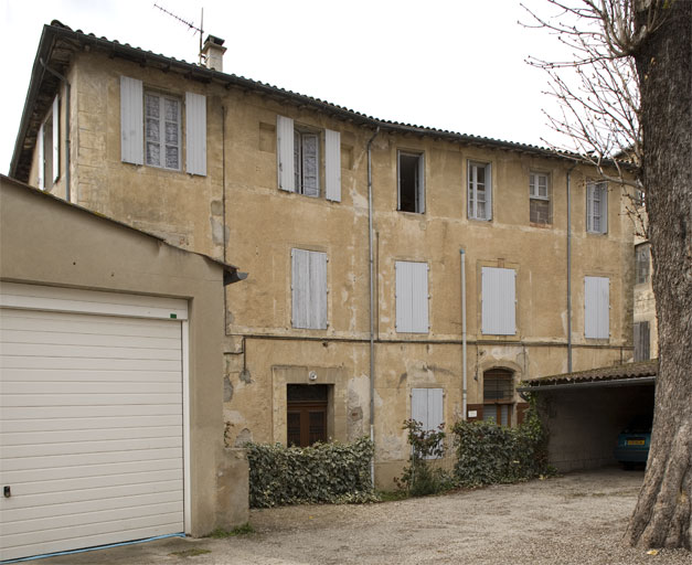 usine textile (tissage) Meunier, puis Vallat et usine de teinturerie Vallat, dit immeuble Barral, actuellement logement