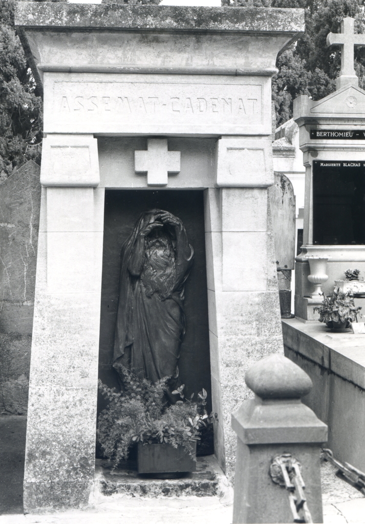 monument funéraire (monument sépulcral, n° 16), de la famille Assémat Cadenat