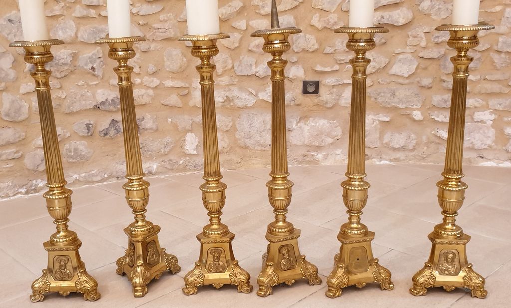 sommaire du mobilier de l'église de La Rouvière
