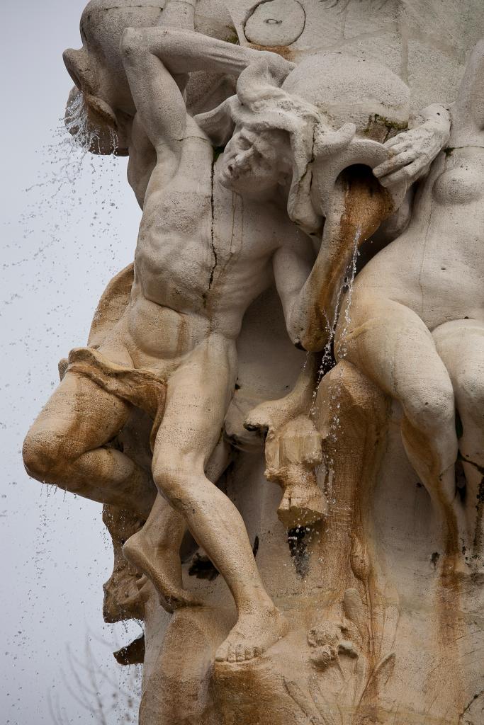 fontaine des Quatre Vallées