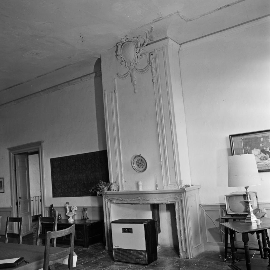 abbaye de cisterciens de Belleperche, actuellement Musée des arts de la table
