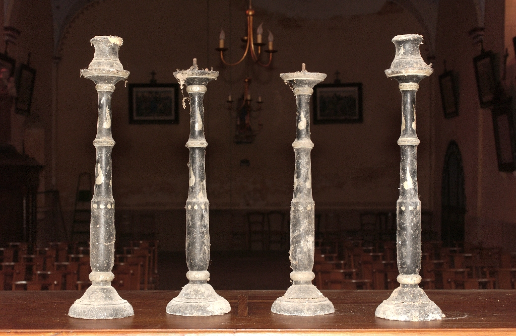 ensemble de 6 chandeliers funéraires