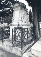 monument funéraire de la famille Bousquet