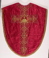 ornement liturgique catholique rouge