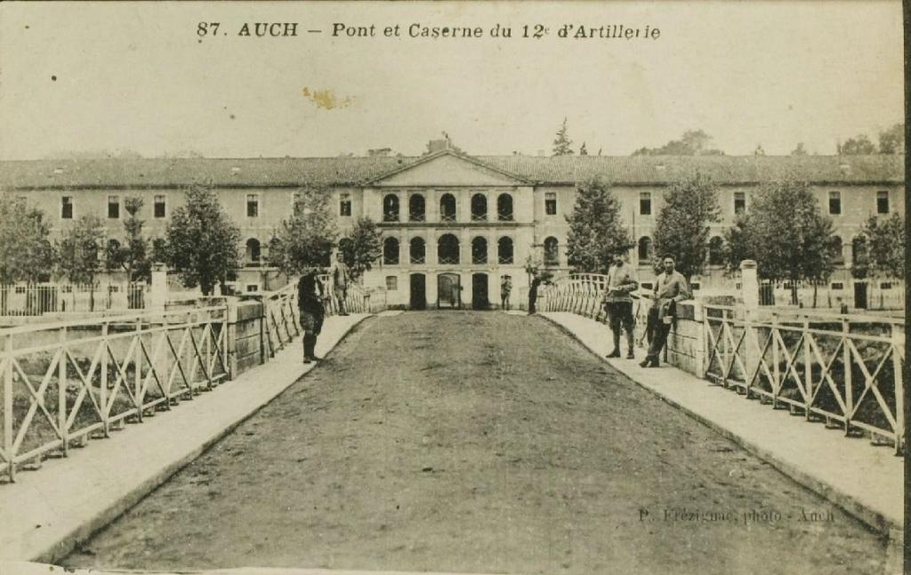 Quartier de cavalerie Henry, puis Quartier de cavalerie Espagne, Caserne d'artillerie et Centre d'Instruction du service de l'Intendance