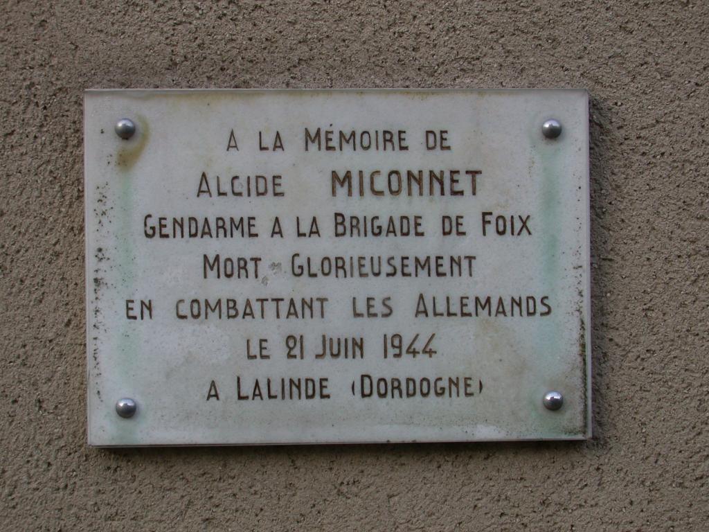 plaque commémorative de la guerre de 1939-1945 dédiée à Alcide Miconnet