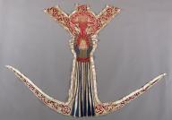 chasuble blanche (découpée) avec étole et bourse de corporal