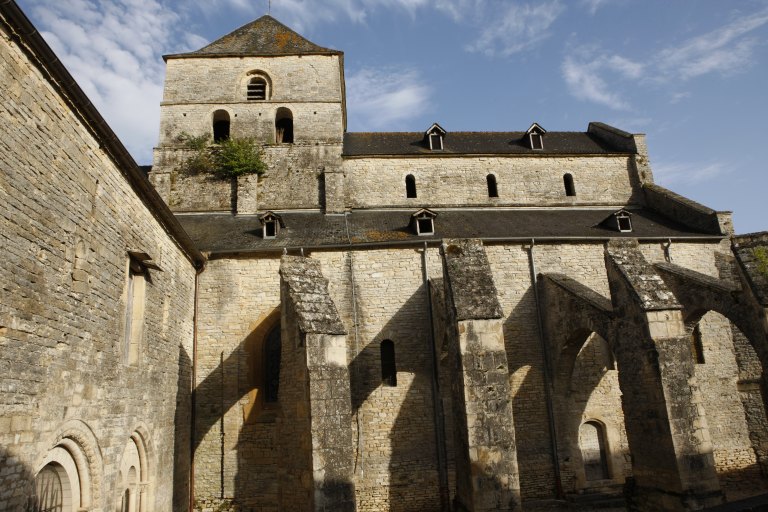 prieuré de bénédictins Saint-Jean, actuellement église paroissiale Saint-Astier