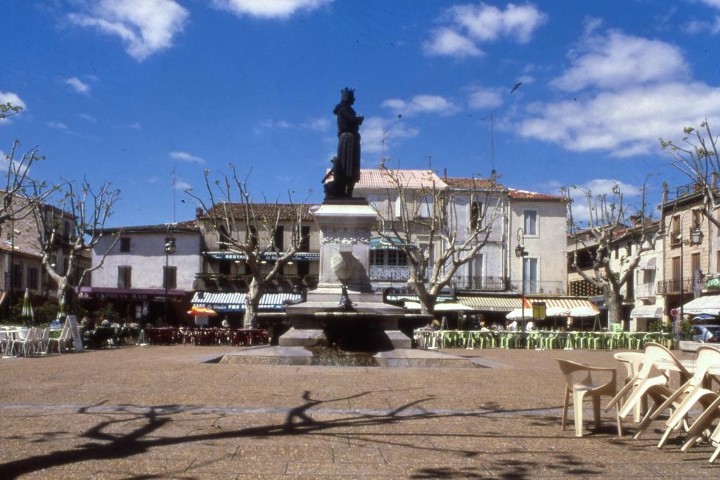 fontaine monumentale : Louis IX