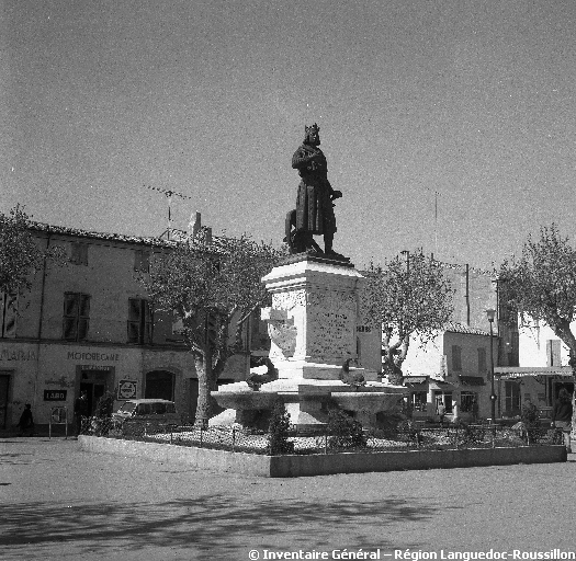 fontaine monumentale : Louis IX