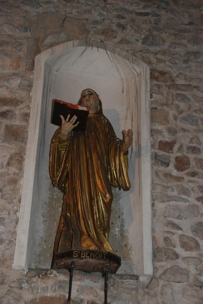 statue de saint Benoît