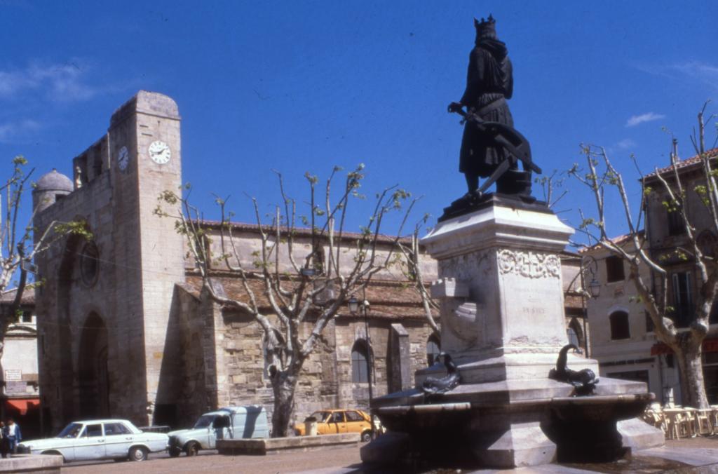 fontaine monumentale : Louis IX