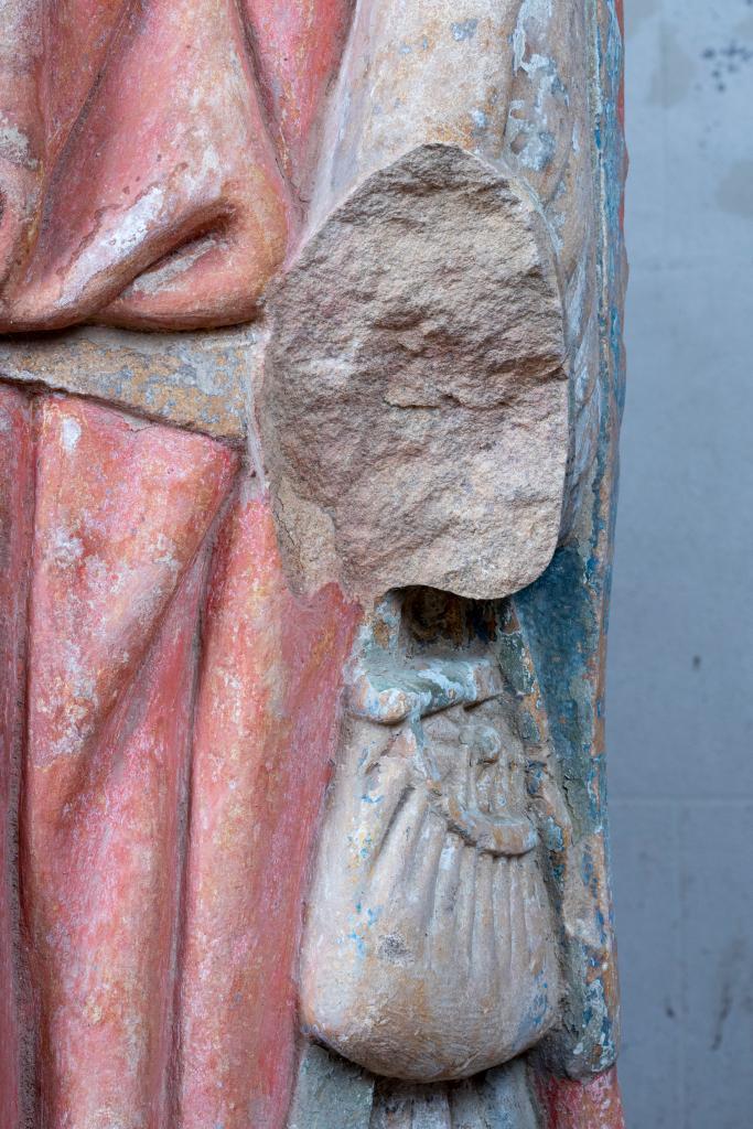 groupe sculpté de la Mise au tombeau