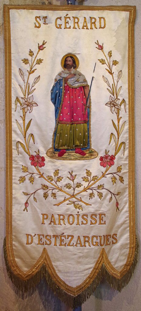 sommaire des textiles de l'église d'Estézargues