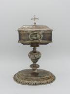 reliquaire pédiculé