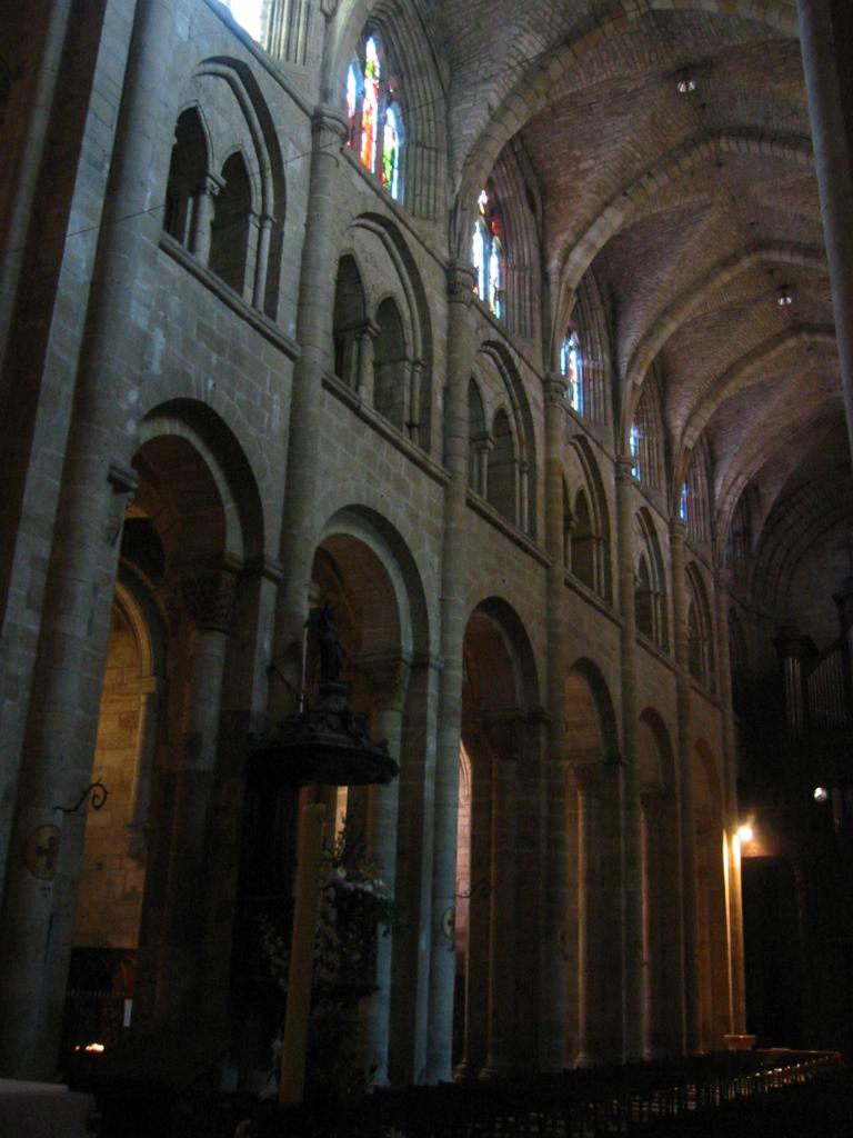 abbaye de bénédictins Saint-Sauveur