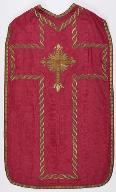 Chasuble rouge avec étole