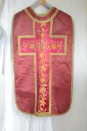 chasuble, étole de clerc, manipule, bourse de corporal, voile de calice : ornement rouge 2