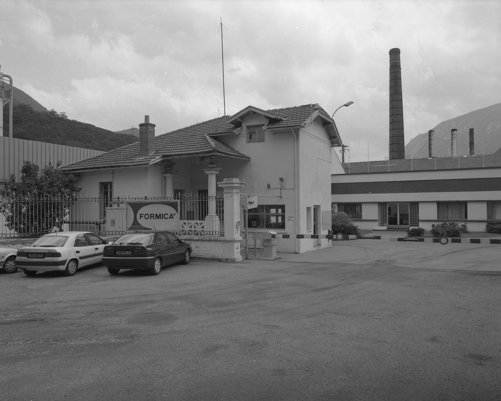 usine Vergnes ; chapellerie Calbet, puis Bourrel, usine de matière plastique Formica