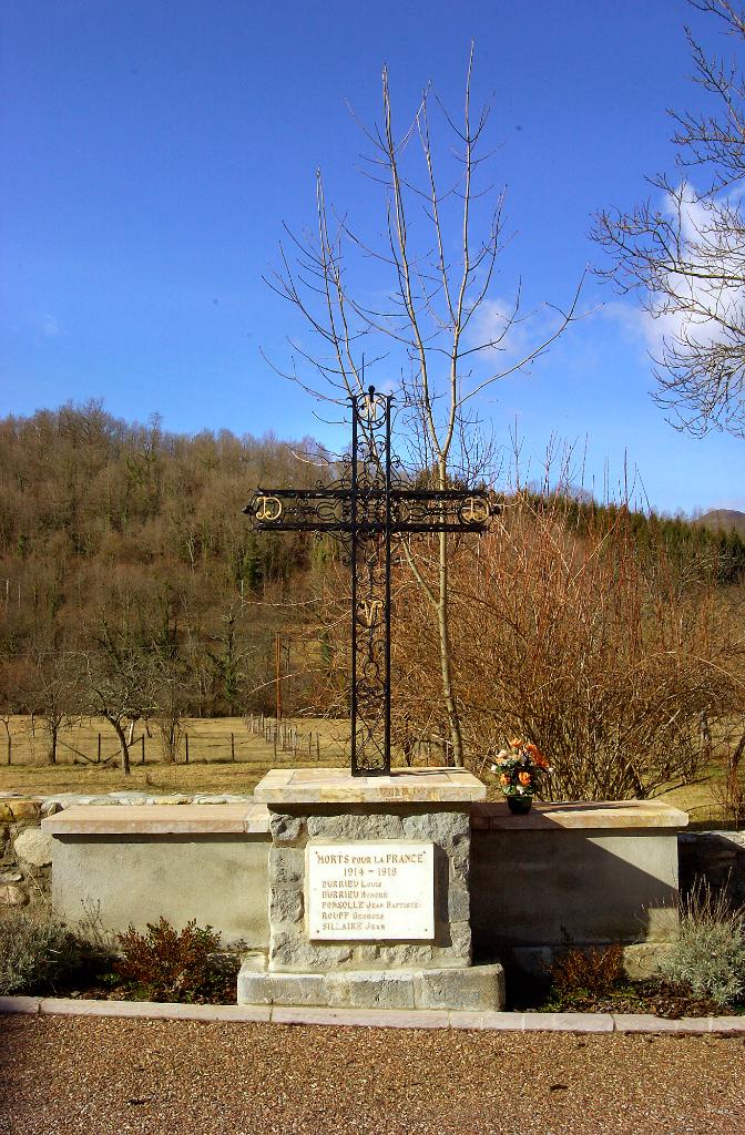 monument aux morts (croix de cimetière) de la guerre de 1914-1918