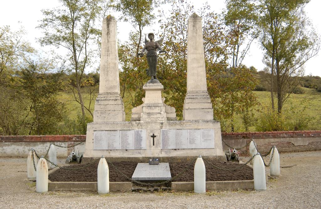 monument aux morts de la guerre de 1870-1871, de la guerre de 1914-1918, de la guerre de 1939-1945 et de la guerre de 1946-1954 (Indochine)