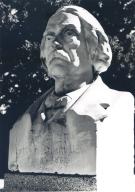 monument (monument commémoratif) (n° 7), de Jean Bernard rosier