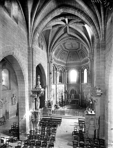 prieuré de bénédictins Saint-Pierre et Saint-Phébade, puis église paroissiale