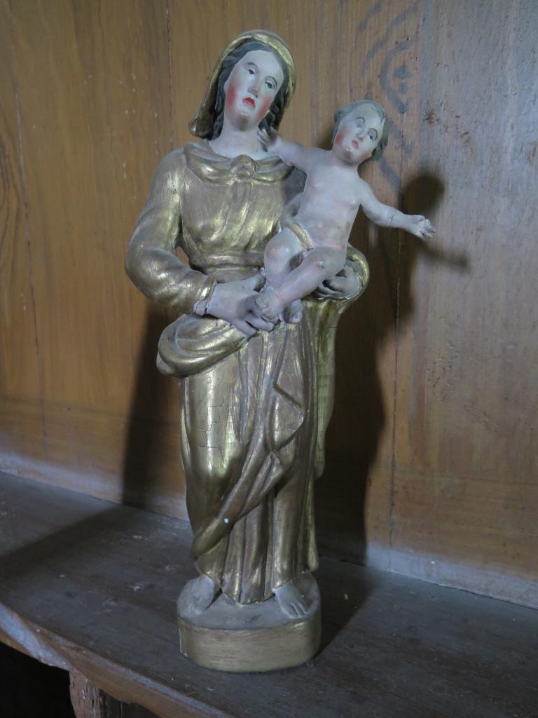 statuette de la Vierge à l'Enfant